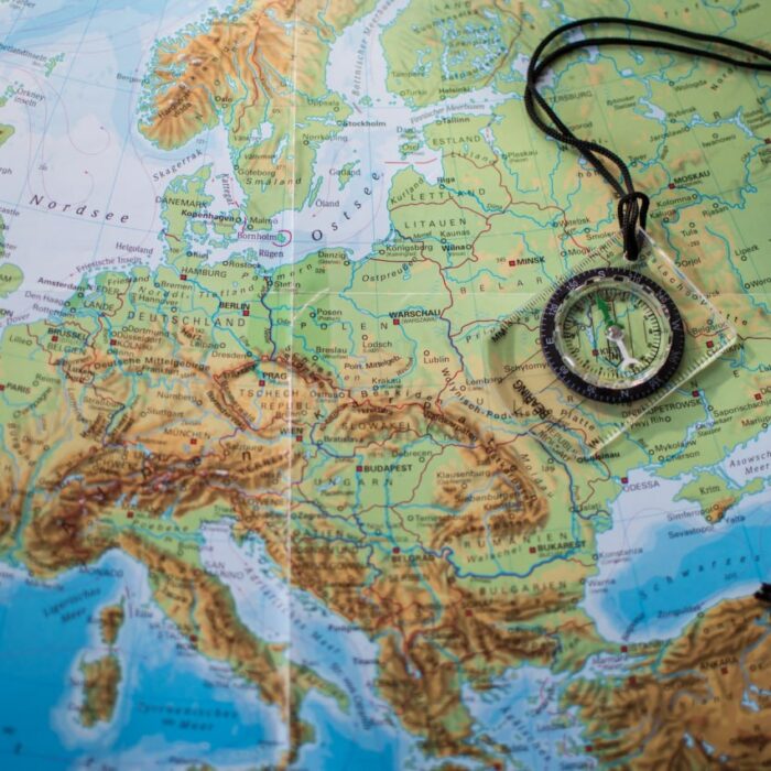 Flucht Fluchtplanung Fluchtroute Fluchtdurchführung Survival Überleben in der Wildnis Outdoor Krisensituation Krisenvorbereitung Mentales Training Fitness Urban Survival