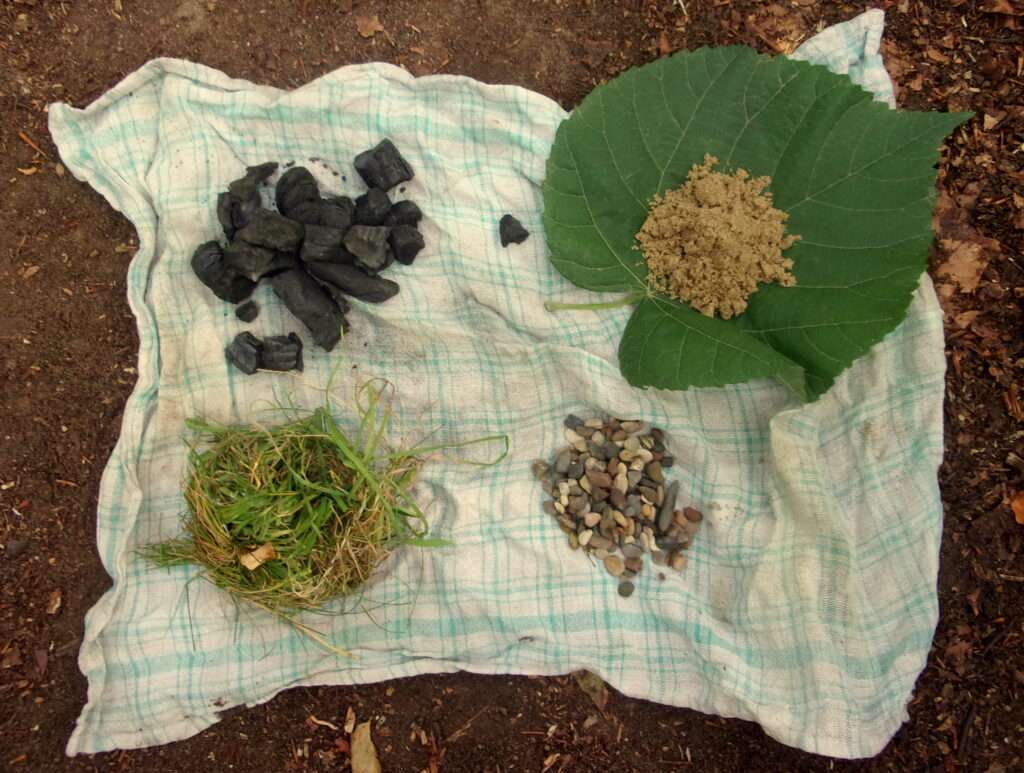 DIY-Wasserfilter: Anleitung für den PET-Flaschen-Filter & chemische Wasseraufbereitung im Survival-Fall